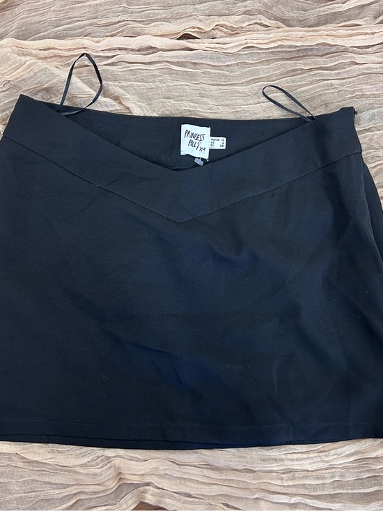 Princess Polly Dresses & Skirts - Princess Polly Black Tailored Mini Skirt